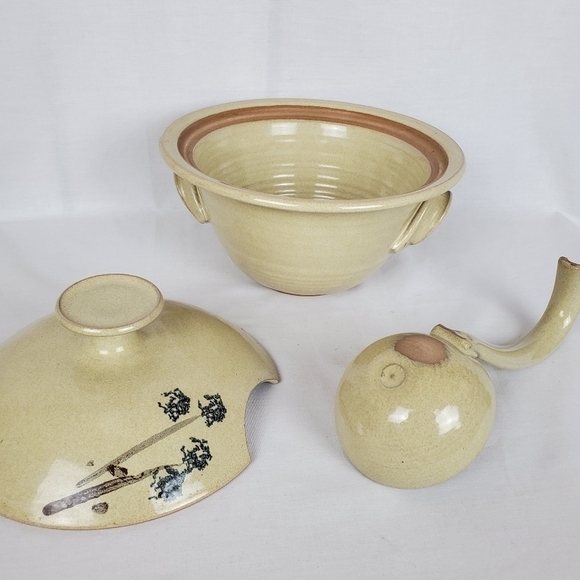 Vintage soup tureen with ladle - Picture 7 of 11